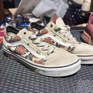 Vans old school size 7